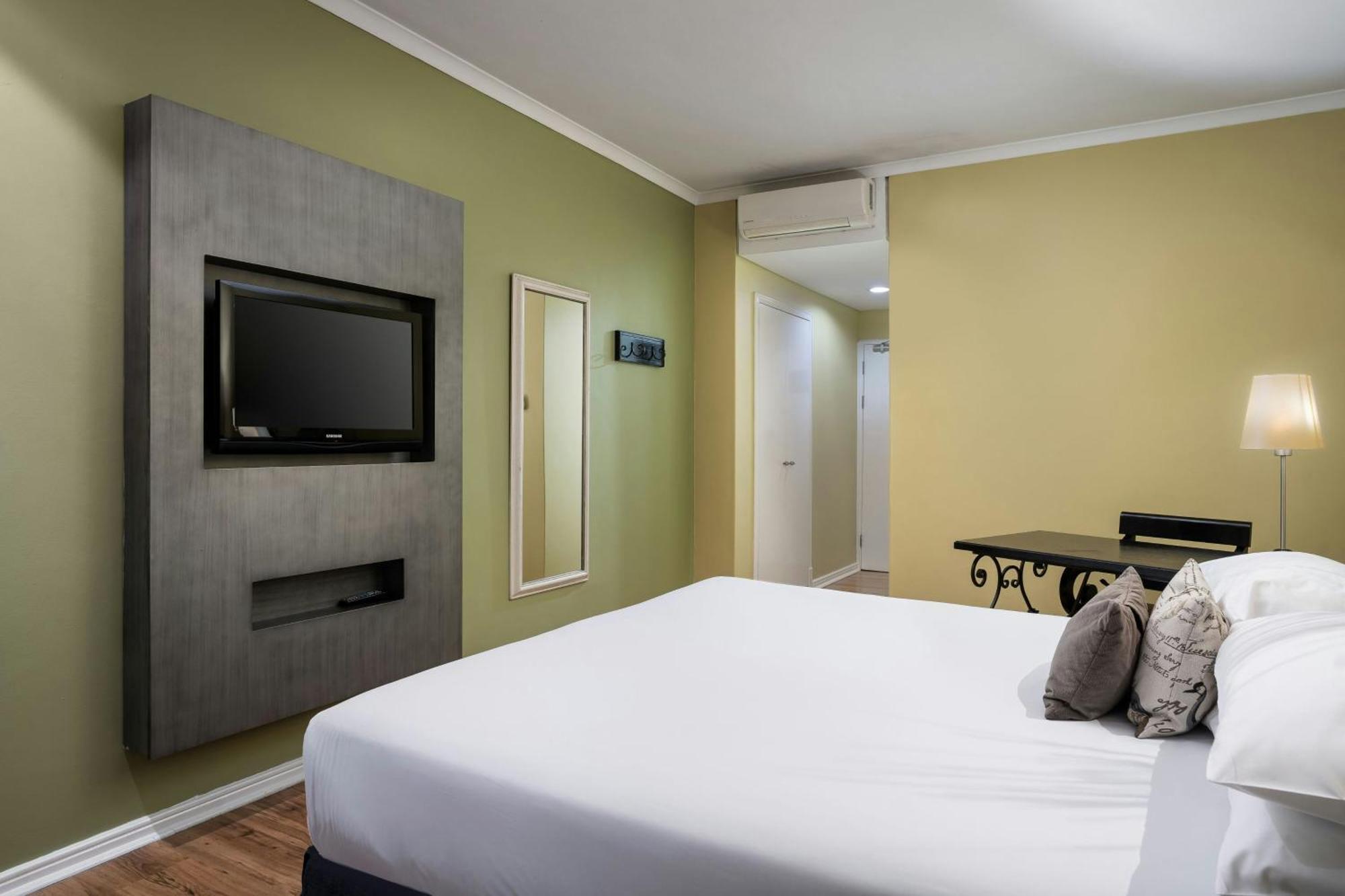 Protea Hotel By Marriott Блоемфонтейн Екстериор снимка
